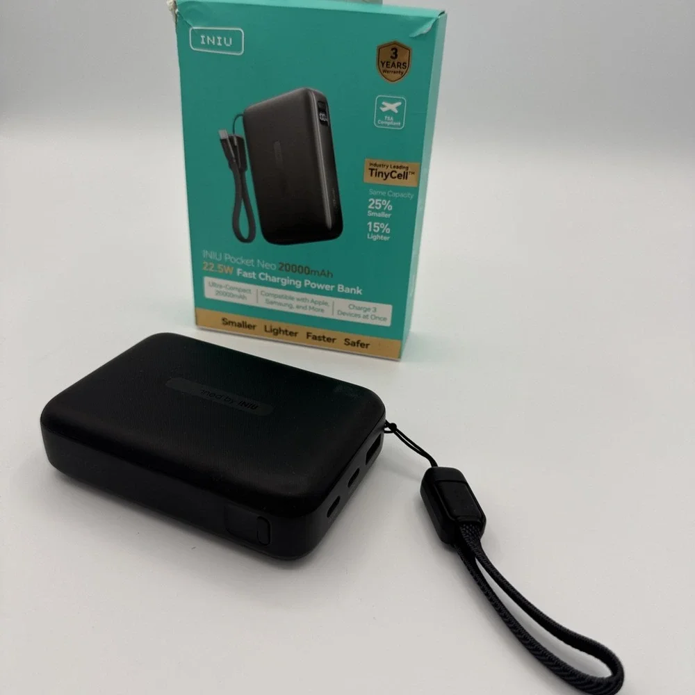 Lot of 2 INIU Portable Charger PowerPaw 10000mAh 22.5W Fast Charging Power Bank